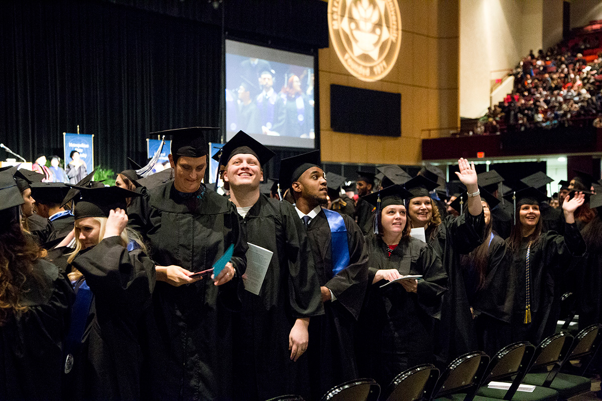 Metropolitan State celebrates 103rd commencement Metro State University