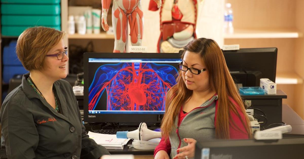 Female faculty and student in anatomy lab